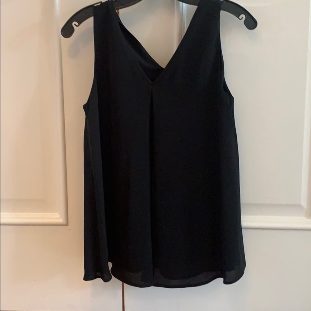 Theory Black V-Neck Short Sleeve Blouse